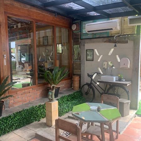 Kampung Lawasan Heritage Cottage Maguwo Eksteriør bilde