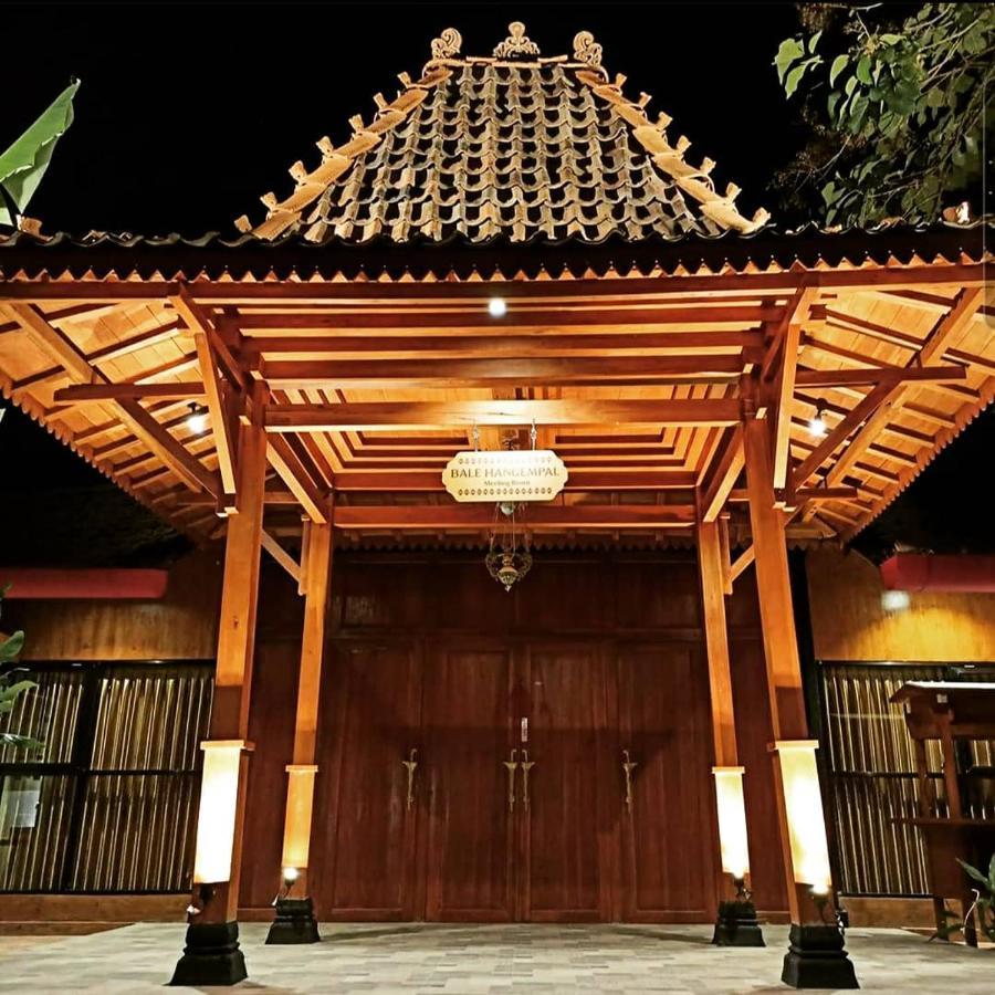 Kampung Lawasan Heritage Cottage Maguwo Eksteriør bilde