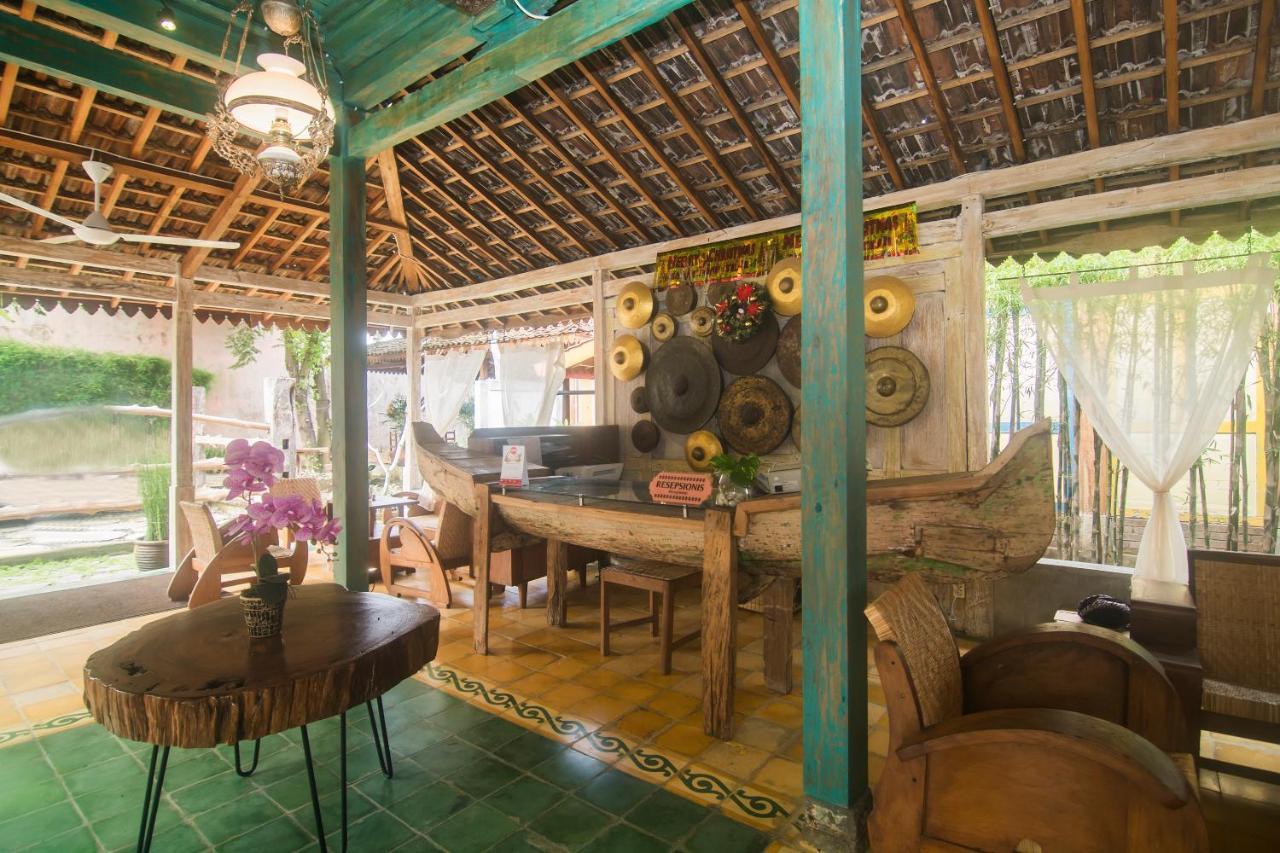 Kampung Lawasan Heritage Cottage Maguwo Eksteriør bilde