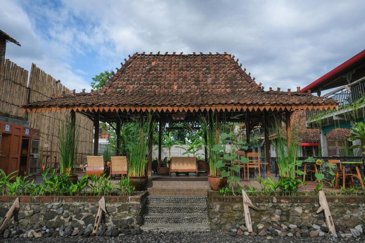 Kampung Lawasan Heritage Cottage Maguwo Eksteriør bilde