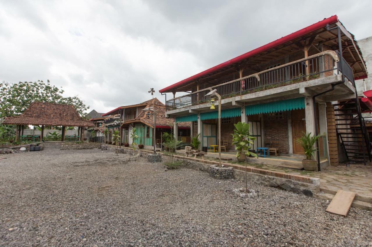Kampung Lawasan Heritage Cottage Maguwo Eksteriør bilde